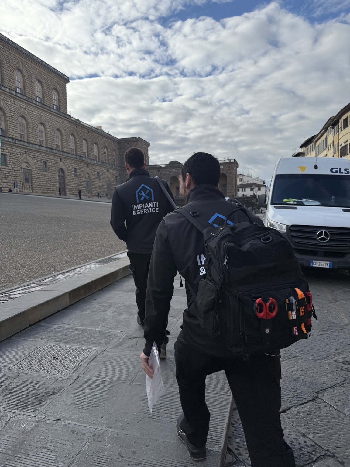 Tecnici IMPIANTI&SERVICE operativi nel centro di Firenze